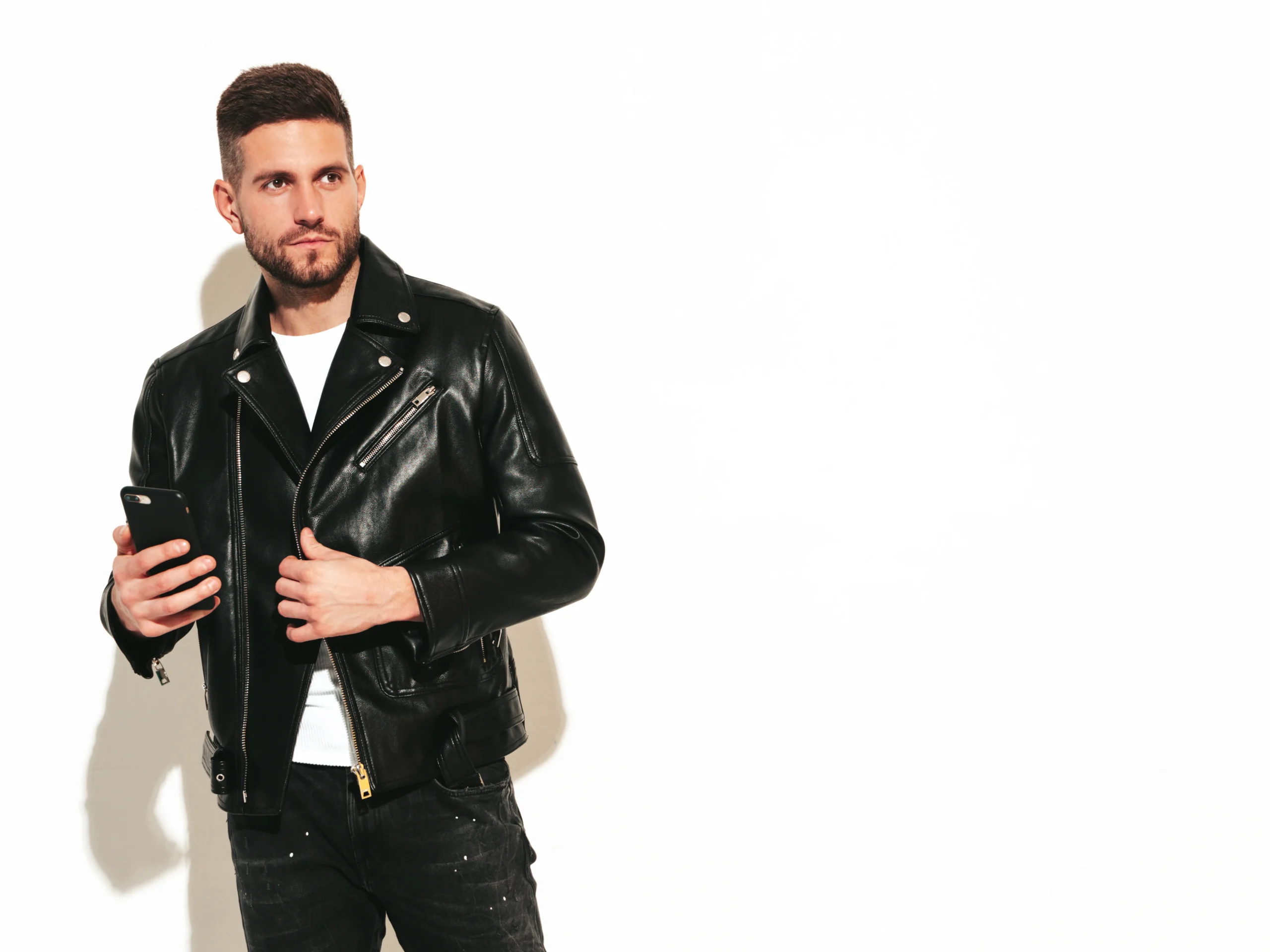 Top Men’s Leather Jacket Styles in the UK — Ultimate Buying Guide 🧥✨